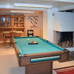 7 Bedroom Lovely In בית נופש *