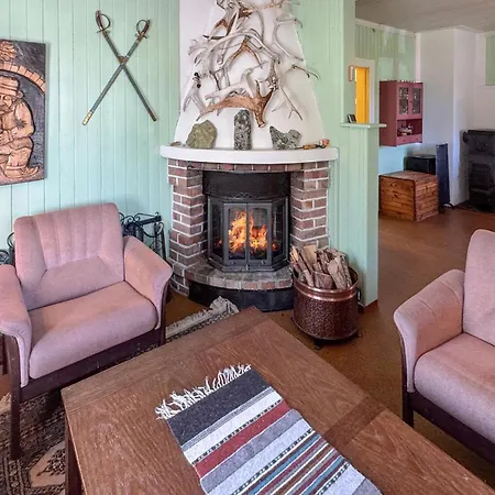 7 Bedroom Lovely In Tufsingdalen